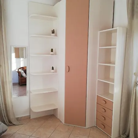 アパート Casa Noemi スペルロンガ